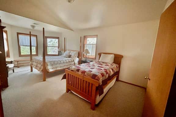 Lodge Room 3 - Image 1