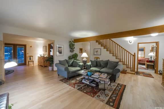 Lodge - Image 4